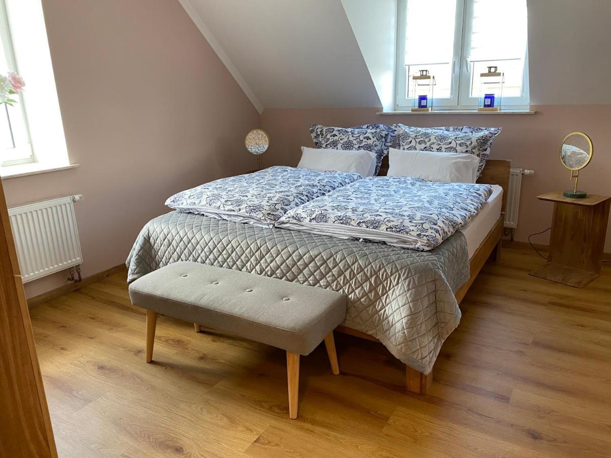 Schöne drei Raumwohnung. Hell,stilvoll, gemütlich. Borna Exterior foto